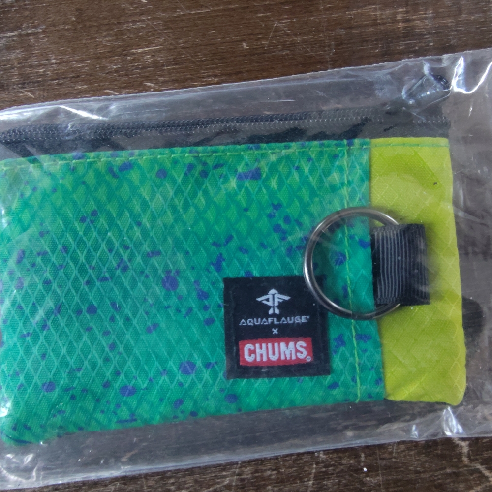 Chums AquaFlauge Green and Yellow Wallet